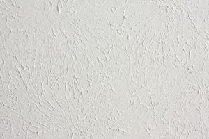 A popcorn ceiling.